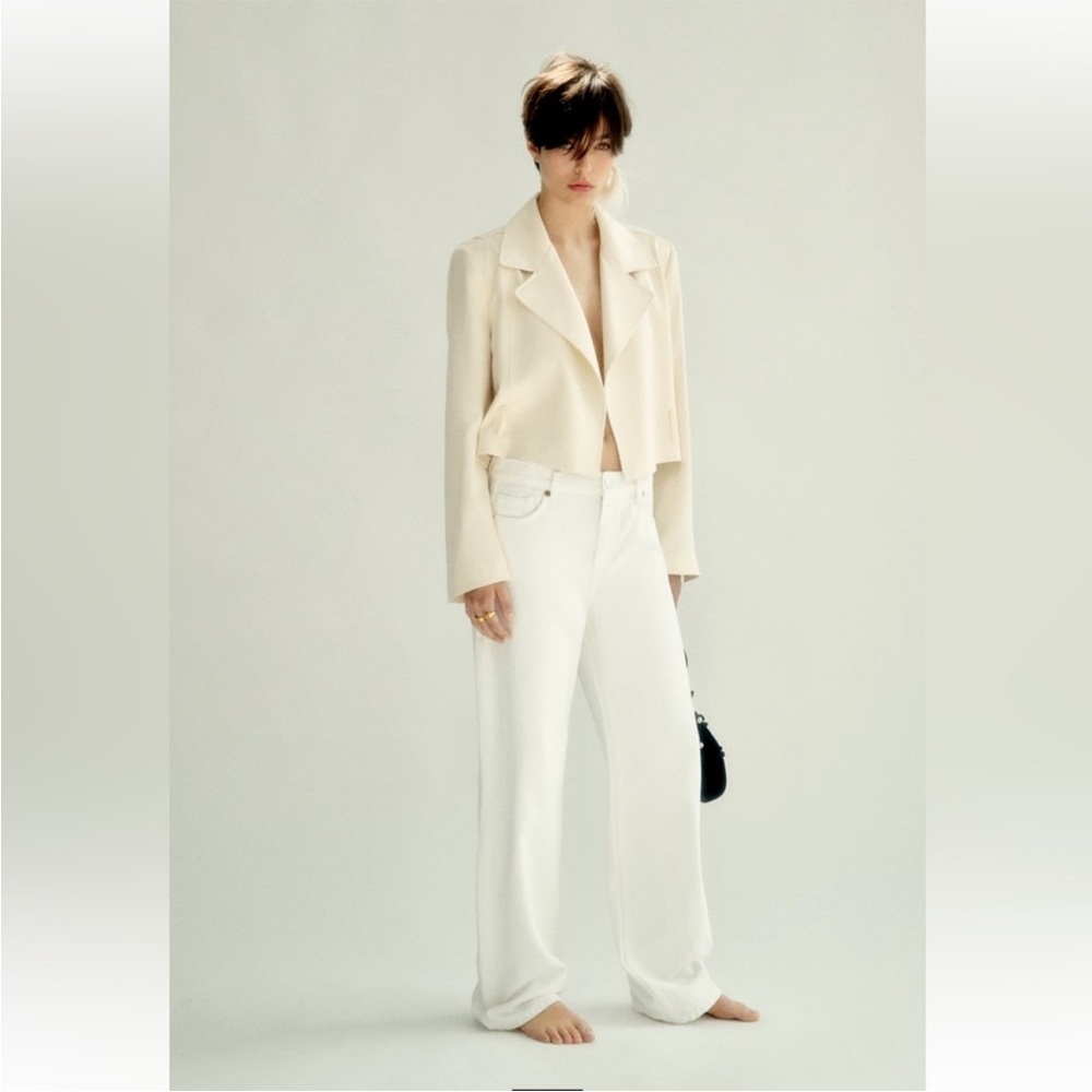 Zara Ivory Cropped Blazer with Wide Lapels - Picture 6 of 8
